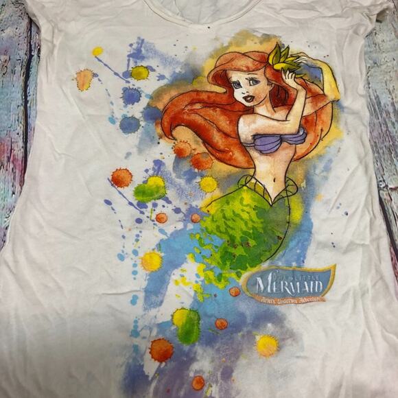 Disney Parks Official Womens Small Little Mermaid Ariel T-Shirt Tee Graphic - Picture 2 of 6